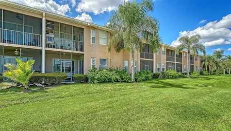 811 Fairwaycove Lane Bradenton FL 34212