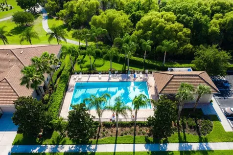 811 Fairwaycove Lane Bradenton FL 34212