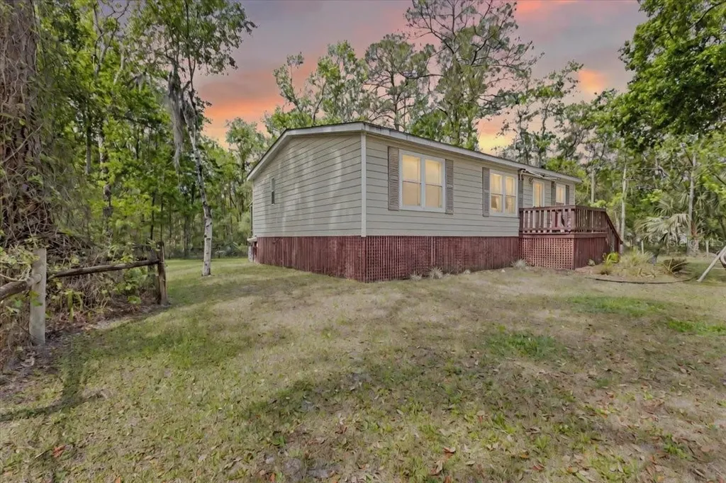 4356 NW 152nd Court Chiefland FL 32626