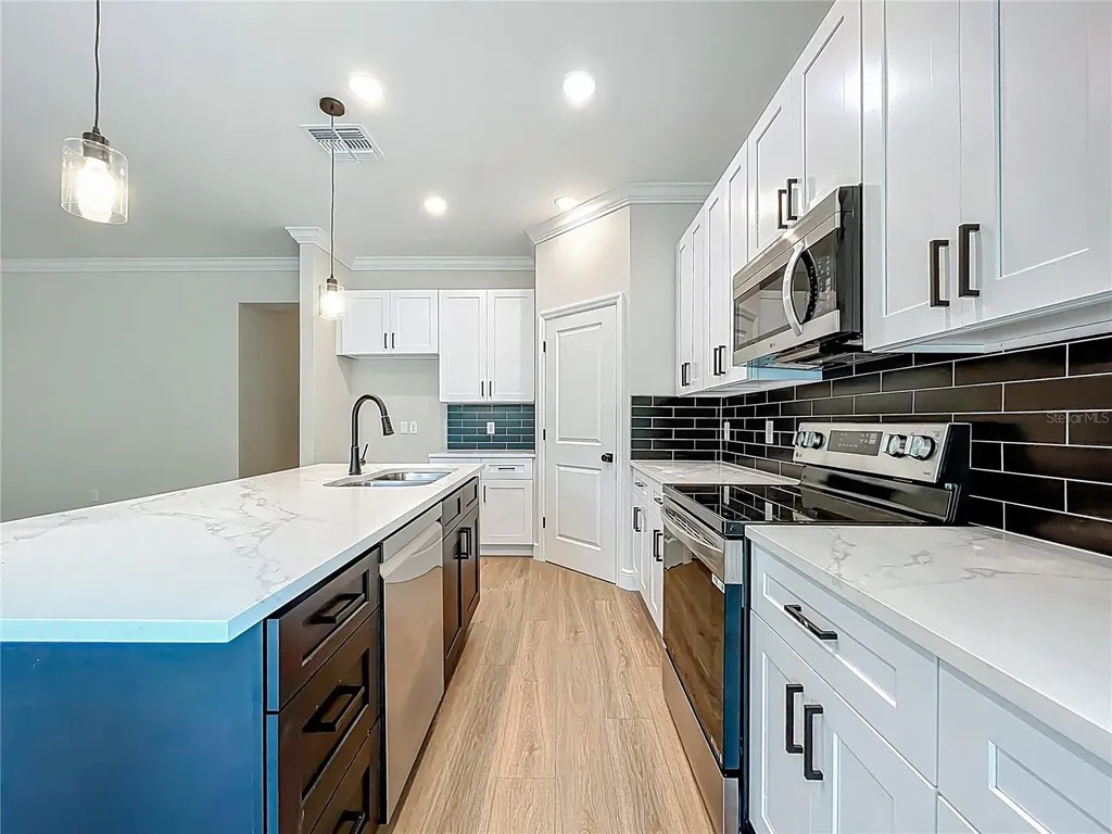 8 Forest Lane Eustis FL 32726