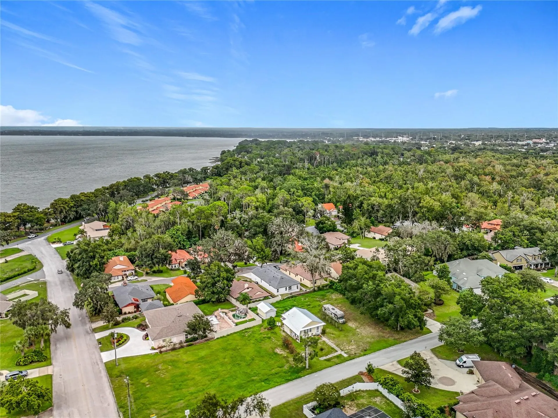8 Forest Lane Eustis FL 32726