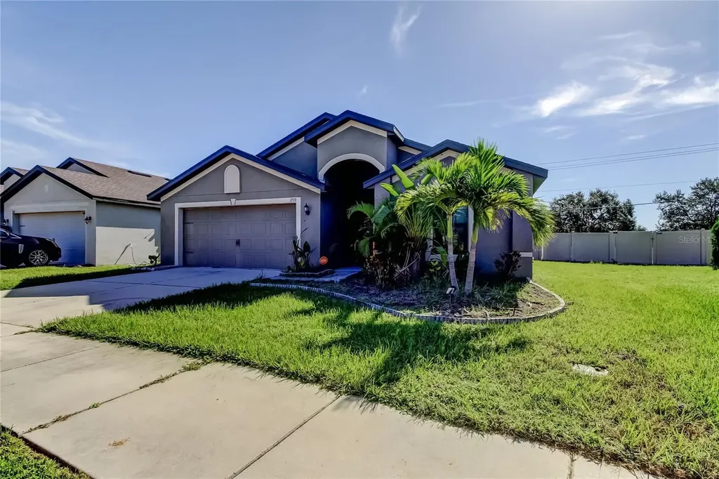 1739 Chatham Green Circle Ruskin FL 33570