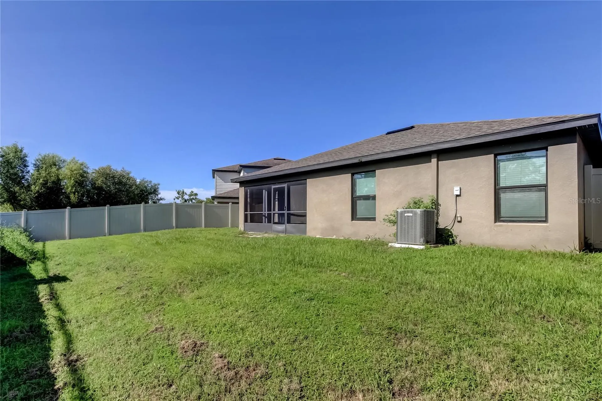 1739 Chatham Green Circle Ruskin FL 33570
