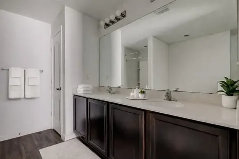 1739 Chatham Green Circle Ruskin FL 33570