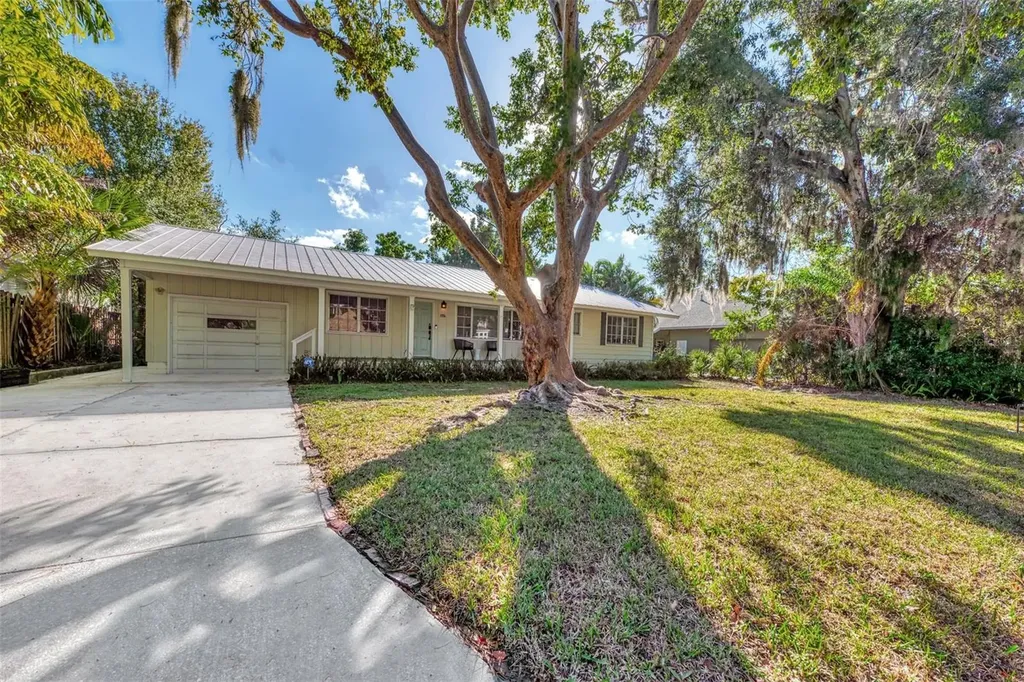 1726 Floyd Street Sarasota FL 34239