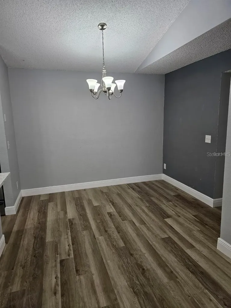 5132 Conroy Road Orlando FL 32811