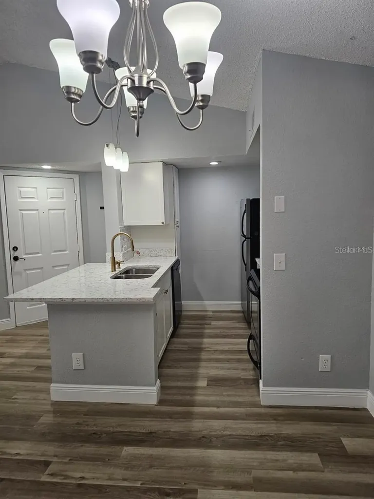 5132 Conroy Road Orlando FL 32811