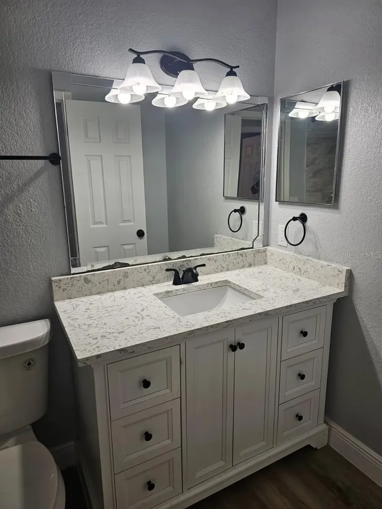 5132 Conroy Road Orlando FL 32811