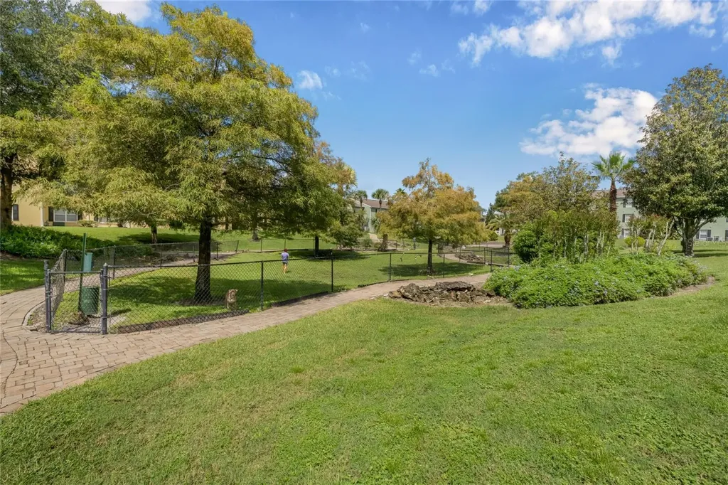 2041 Dixie Belle Drive Orlando FL 32812