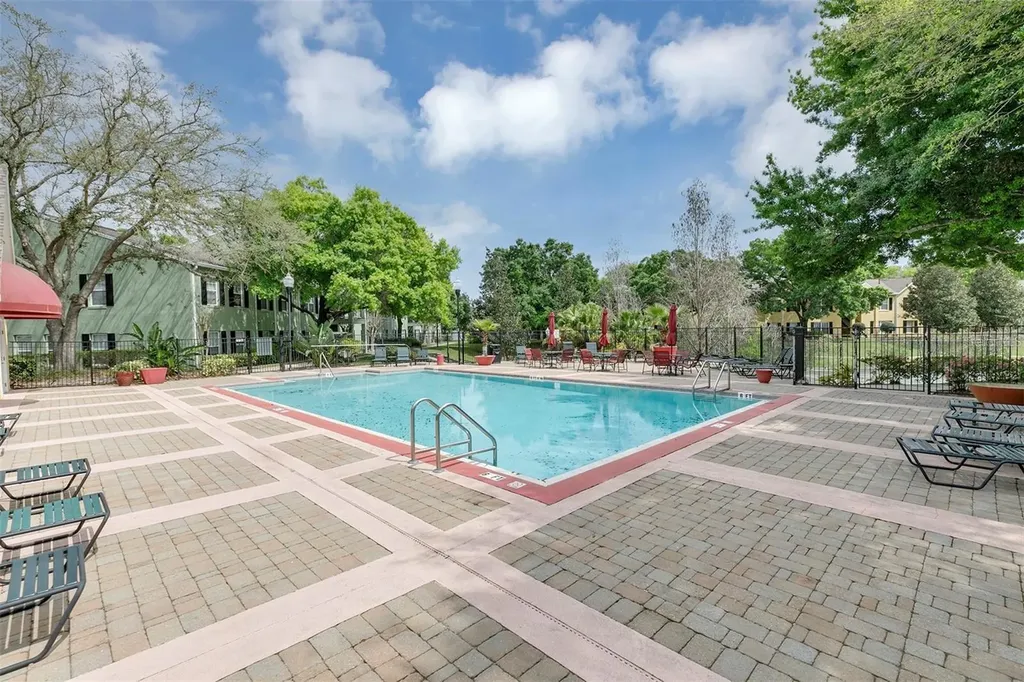 2041 Dixie Belle Drive Orlando FL 32812