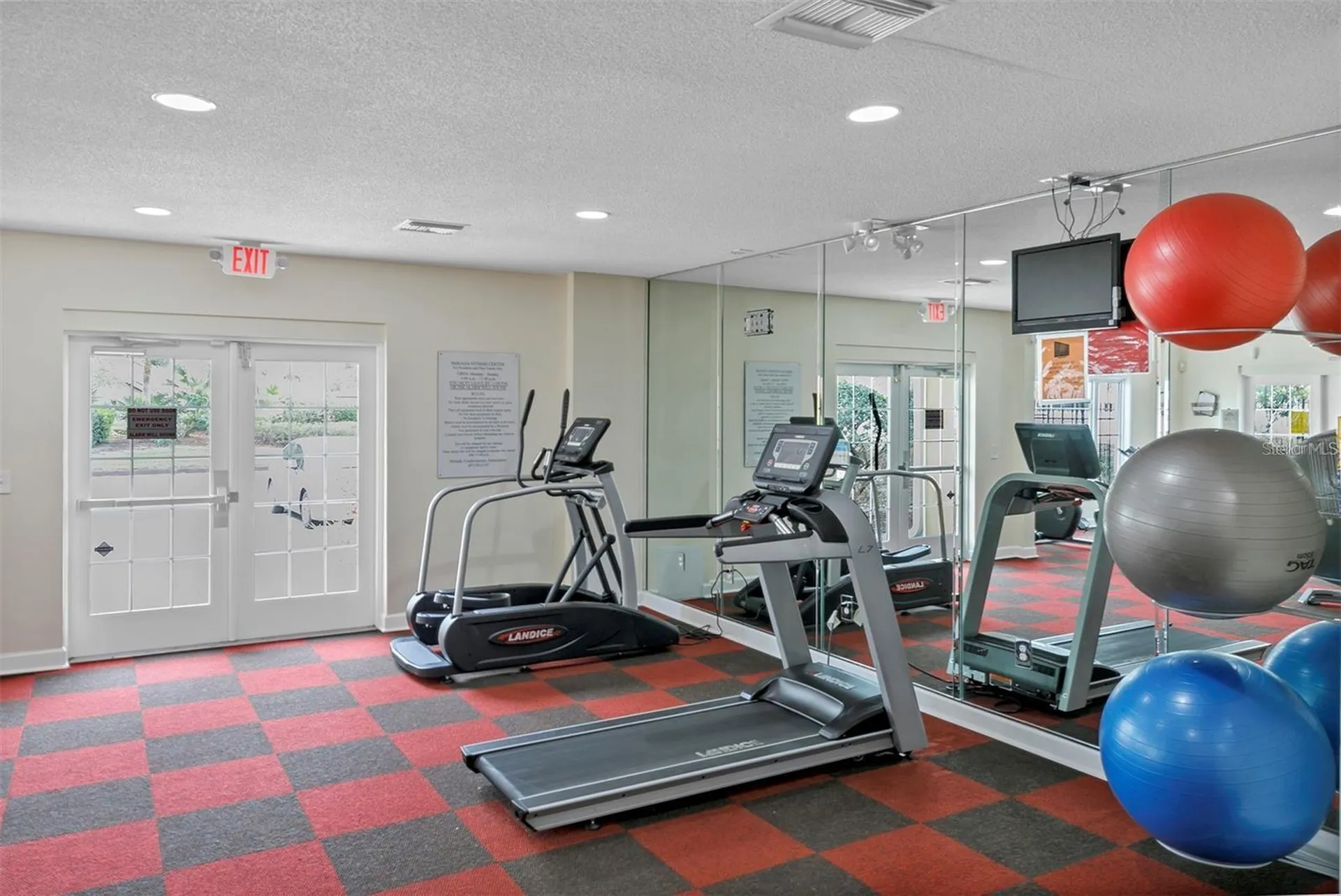 2041 Dixie Belle Drive Orlando FL 32812