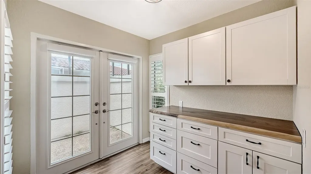 7340 Golf Pointe Circle Sarasota FL 34243