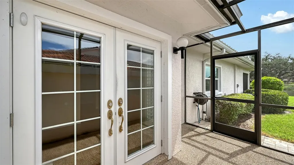7340 Golf Pointe Circle Sarasota FL 34243