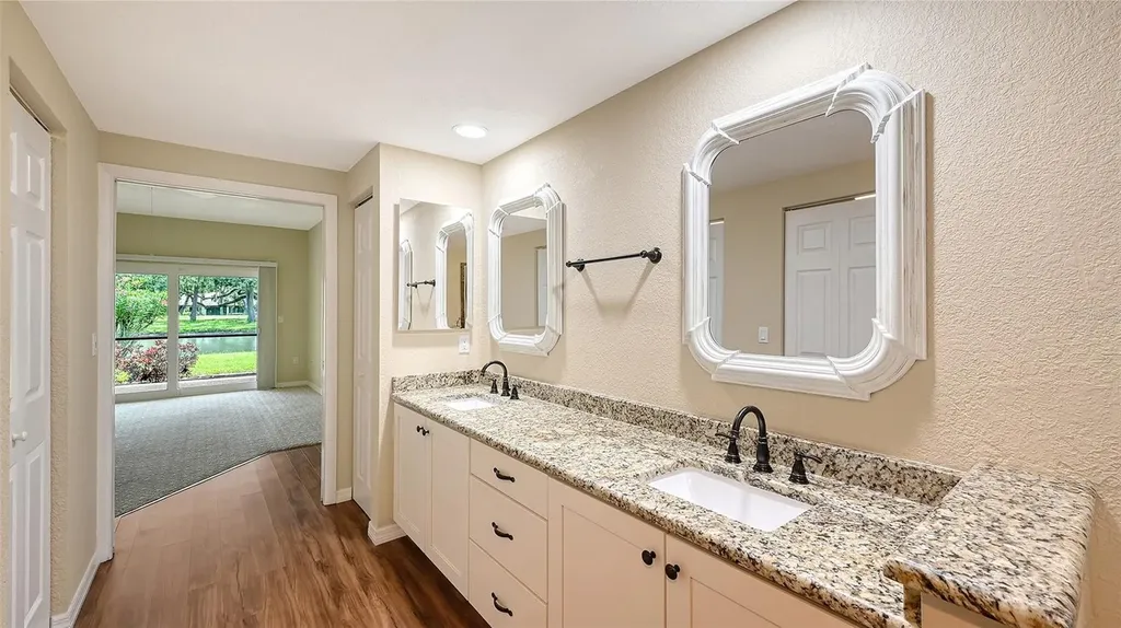 7340 Golf Pointe Circle Sarasota FL 34243