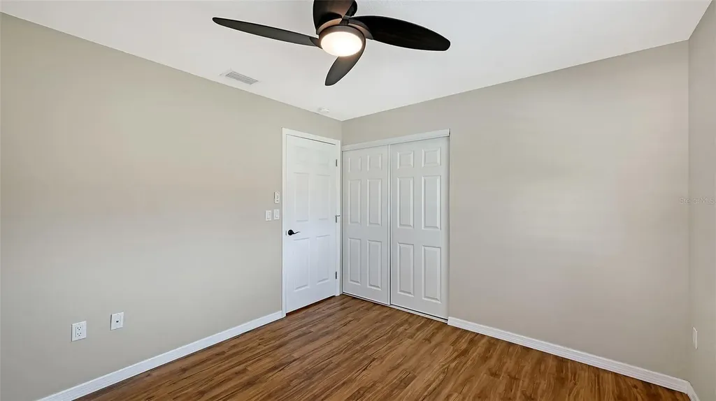 7340 Golf Pointe Circle Sarasota FL 34243