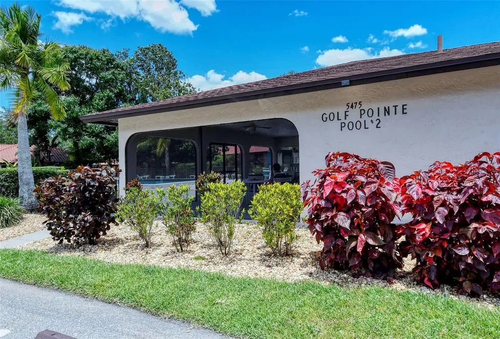 7340 Golf Pointe Circle Sarasota FL 34243