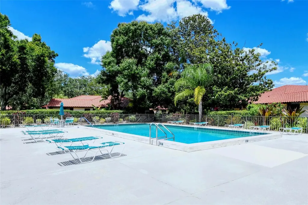 7340 Golf Pointe Circle Sarasota FL 34243