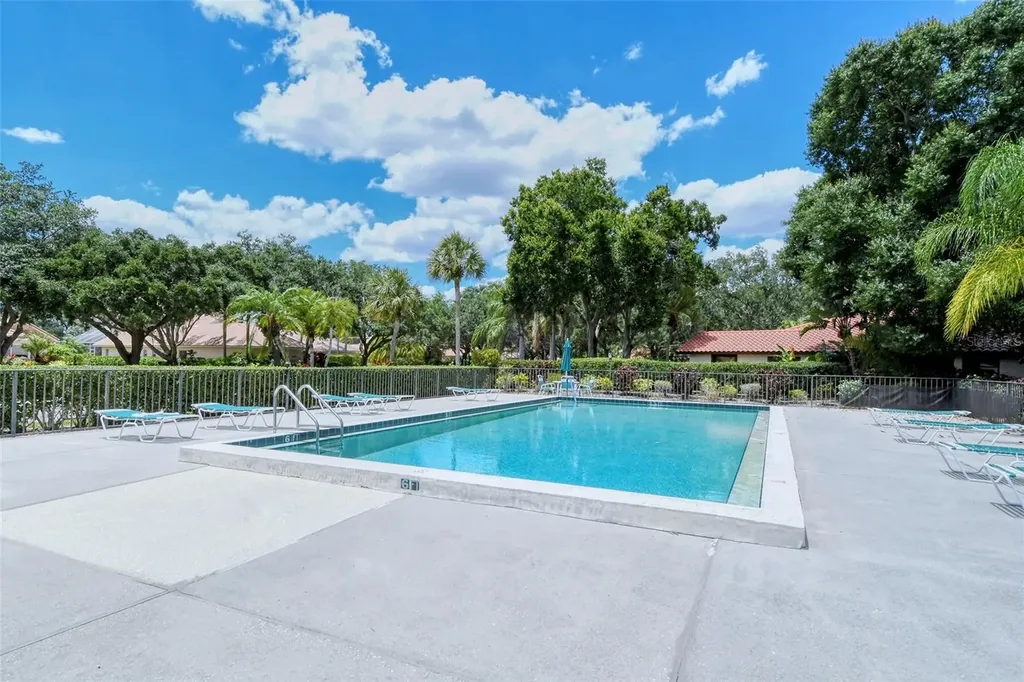 7340 Golf Pointe Circle Sarasota FL 34243