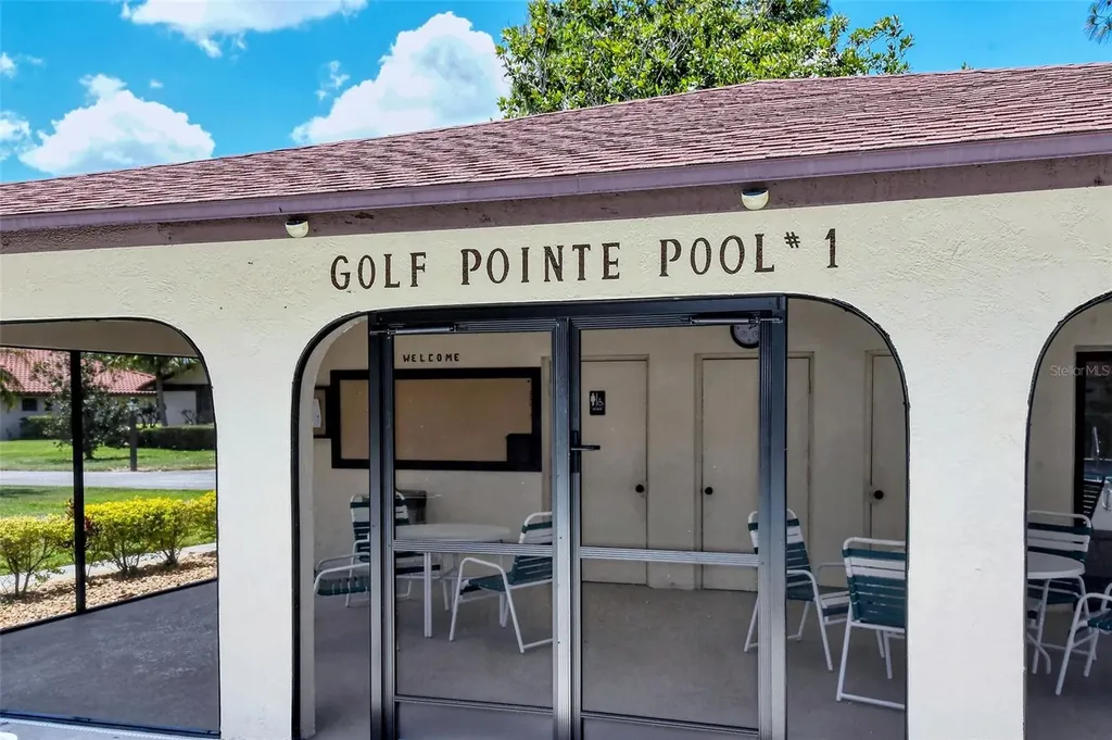7340 Golf Pointe Circle Sarasota FL 34243