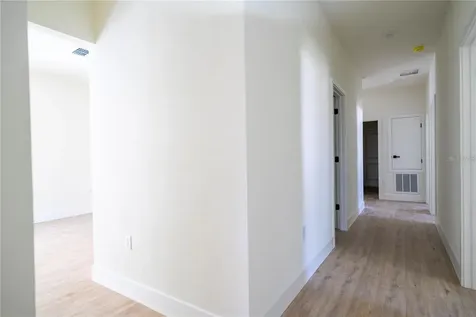 25 W 7th Street Apopka FL 32703