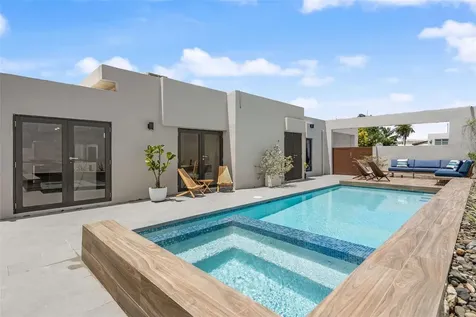 JJ-12 Calle Rosa De Los Vientos Dorado PR 00646