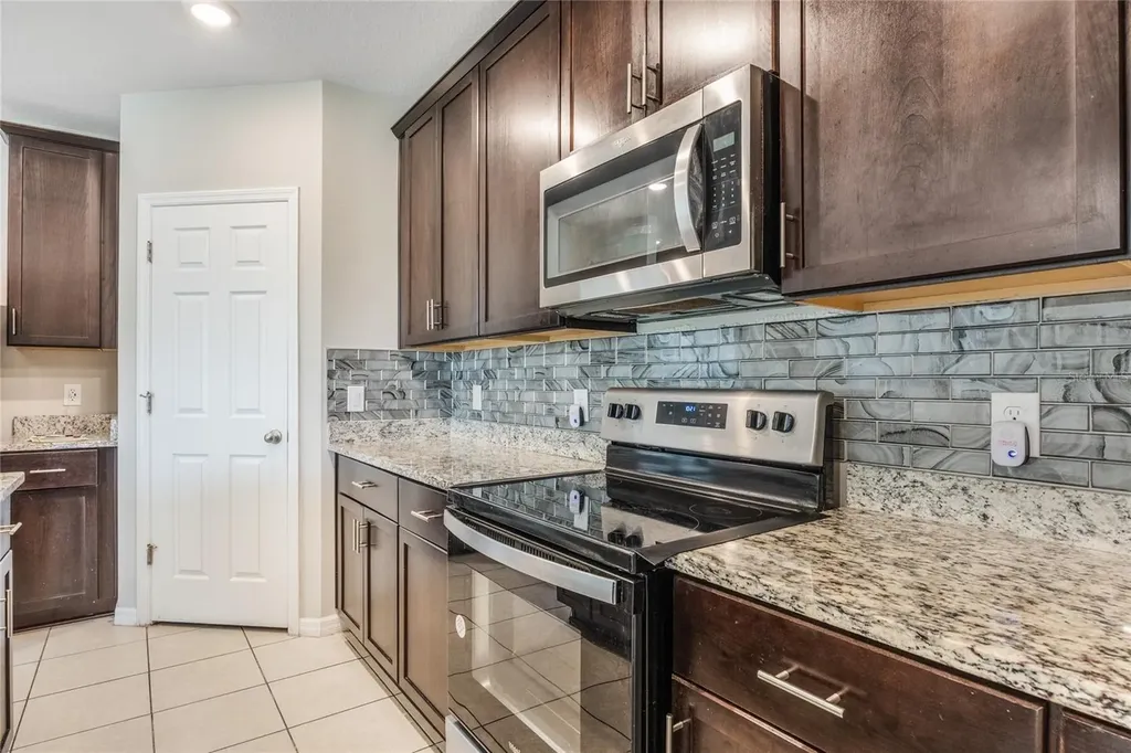 905 Cambridge Drive Winter Haven FL 33881
