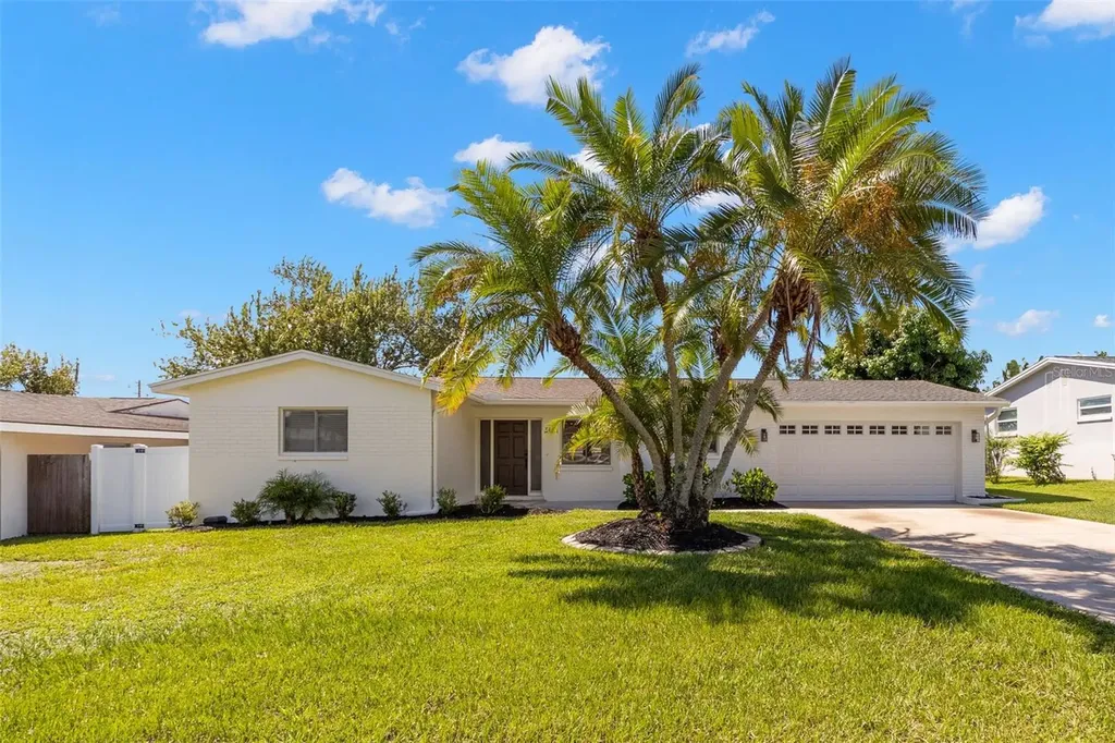 3488 Shady Bluffs Drive Largo FL 33770