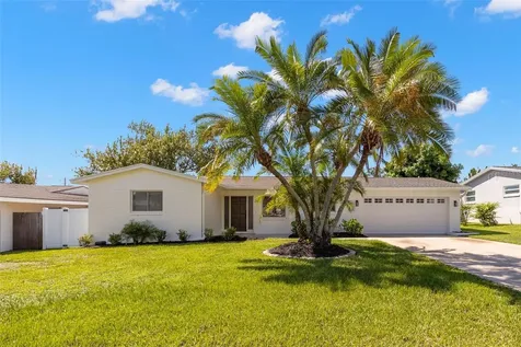 3488 Shady Bluffs Drive Largo FL 33770