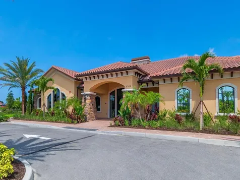 8700 Trattoria Terrace Sarasota FL 34238