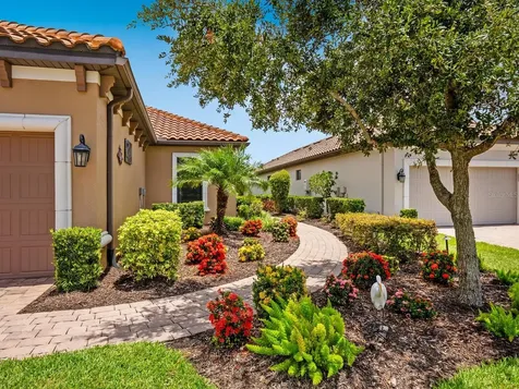 8700 Trattoria Terrace Sarasota FL 34238