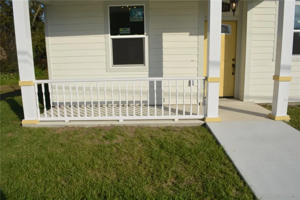 2221 Sipes Avenue Sanford FL 32771