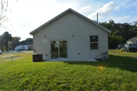 2221 Sipes Avenue Sanford FL 32771