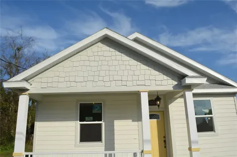 2221 Sipes Avenue Sanford FL 32771