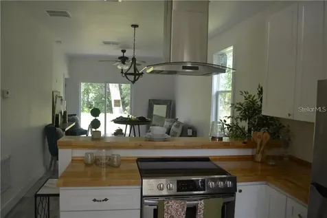 2221 Sipes Avenue Sanford FL 32771