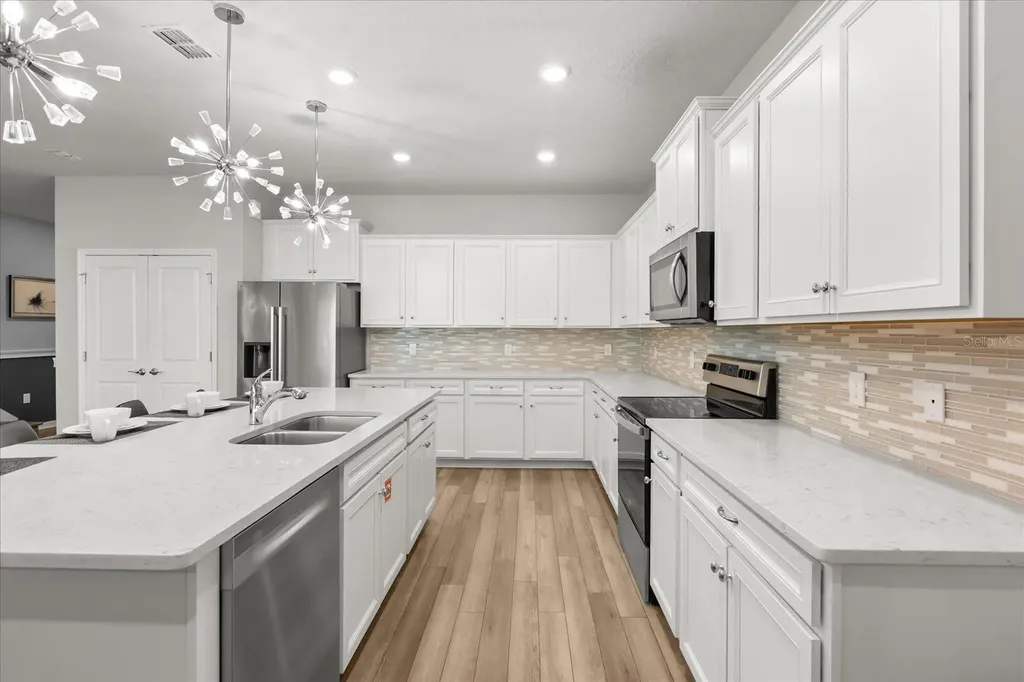 2210 Lelani Circle Davenport FL 33897