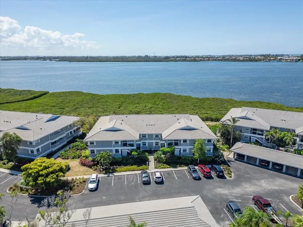 1343 Perico Point Circle Bradenton FL 34209