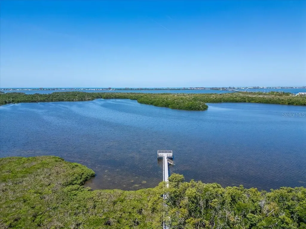 1343 Perico Point Circle Bradenton FL 34209