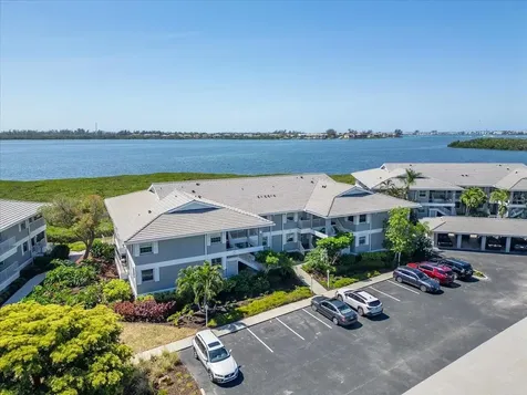 1343 Perico Point Circle Bradenton FL 34209