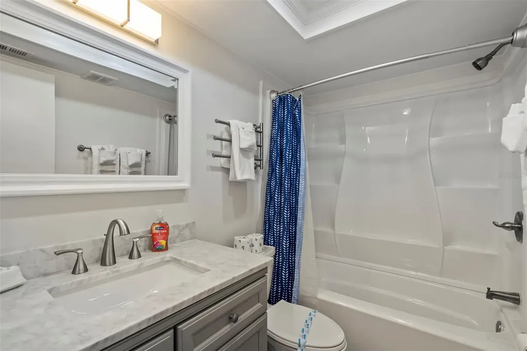 2810 N Beach Road Englewood FL 34223