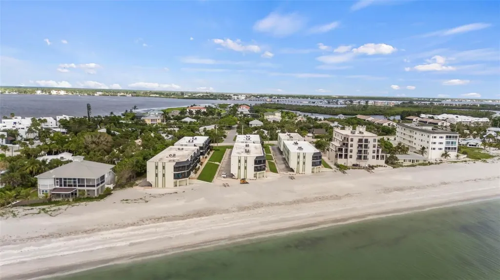 2810 N Beach Road Englewood FL 34223