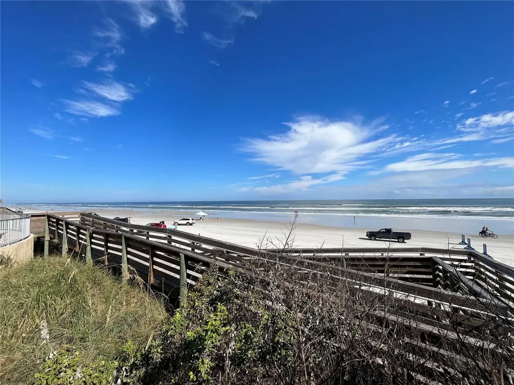 813 Hope Avenue New Smyrna Beach FL 32169