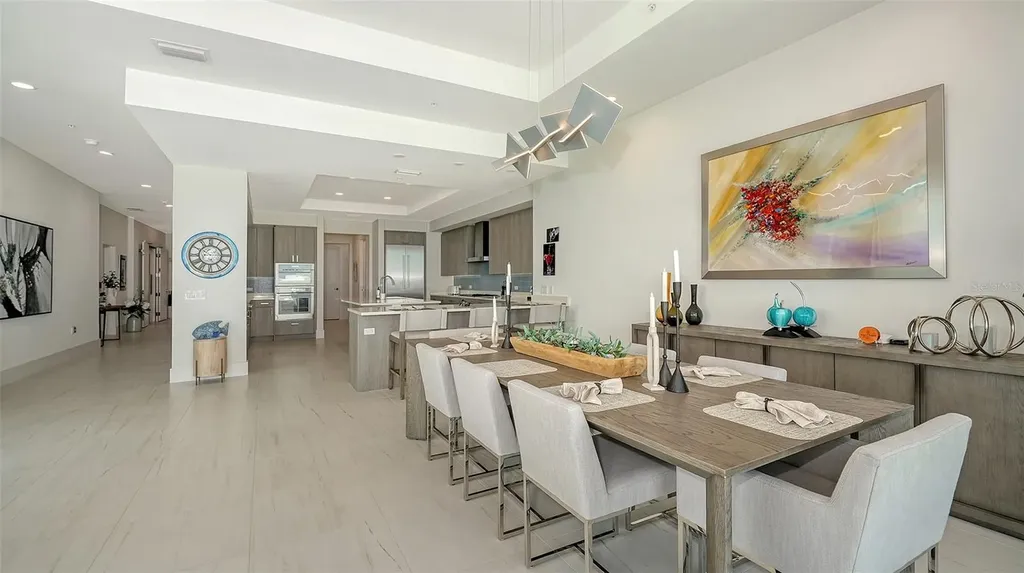 540 N Tamiami Trail Sarasota FL 34236