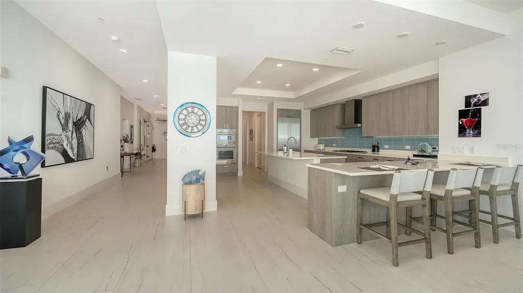 540 N Tamiami Trail Sarasota FL 34236