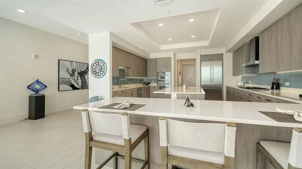 540 N Tamiami Trail Sarasota FL 34236