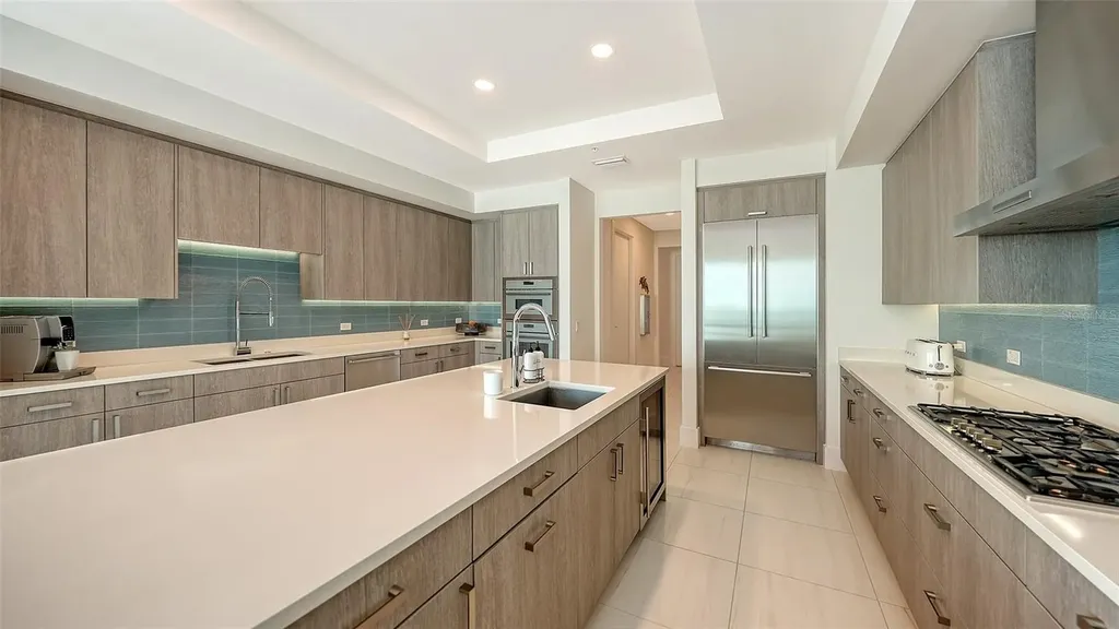 540 N Tamiami Trail Sarasota FL 34236