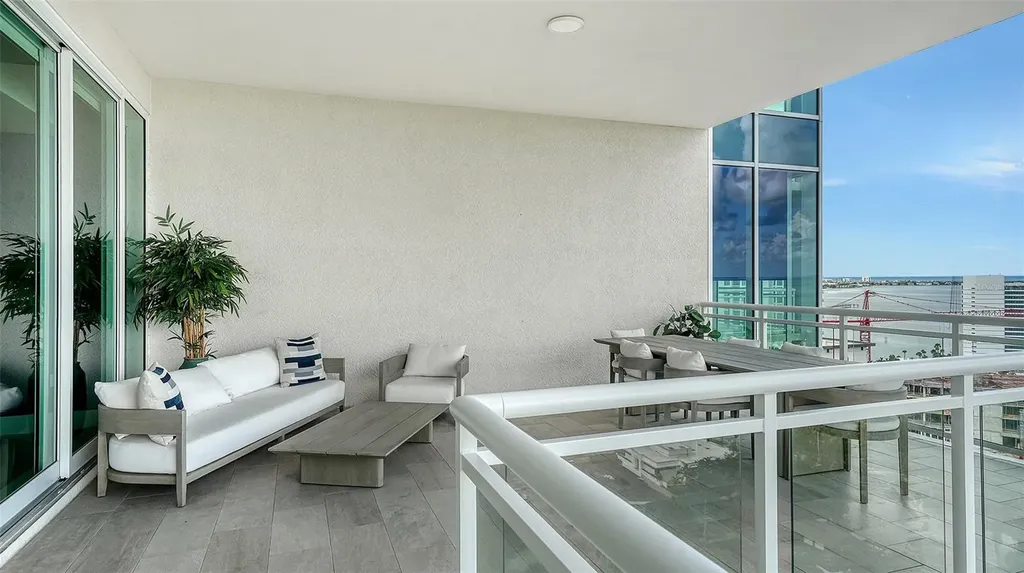 540 N Tamiami Trail Sarasota FL 34236