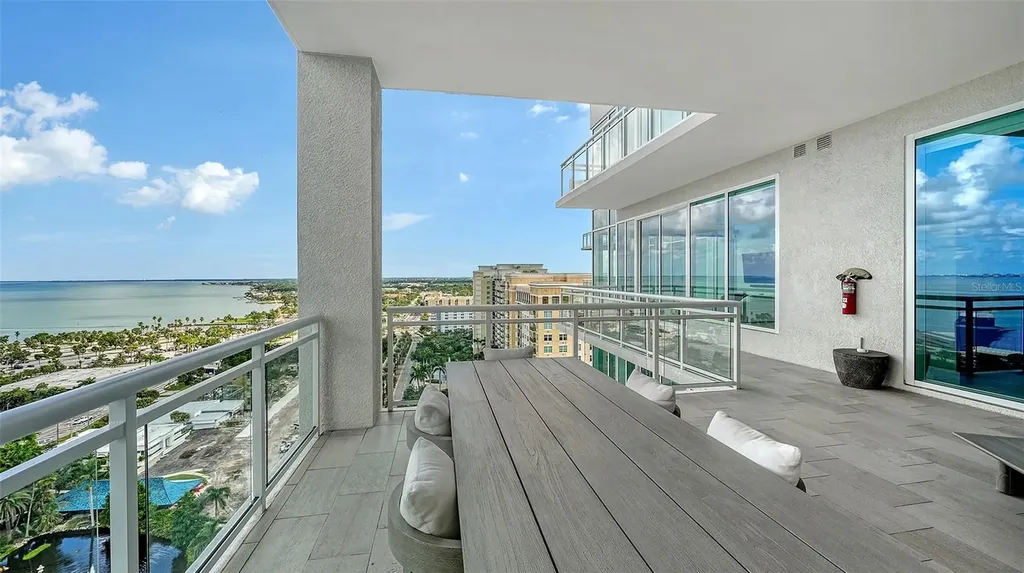 540 N Tamiami Trail Sarasota FL 34236