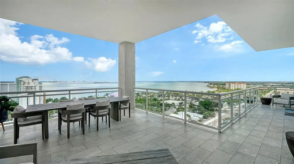 540 N Tamiami Trail Sarasota FL 34236