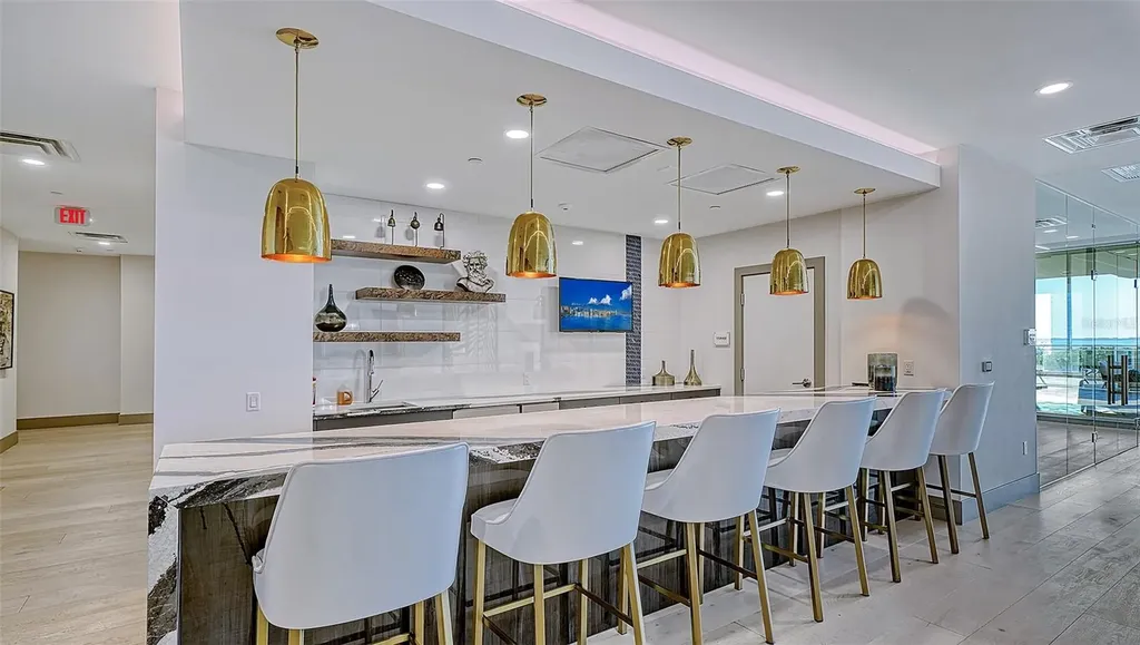 540 N Tamiami Trail Sarasota FL 34236