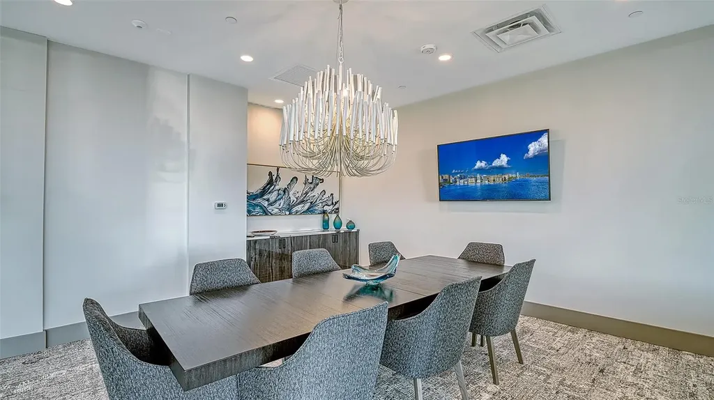 540 N Tamiami Trail Sarasota FL 34236